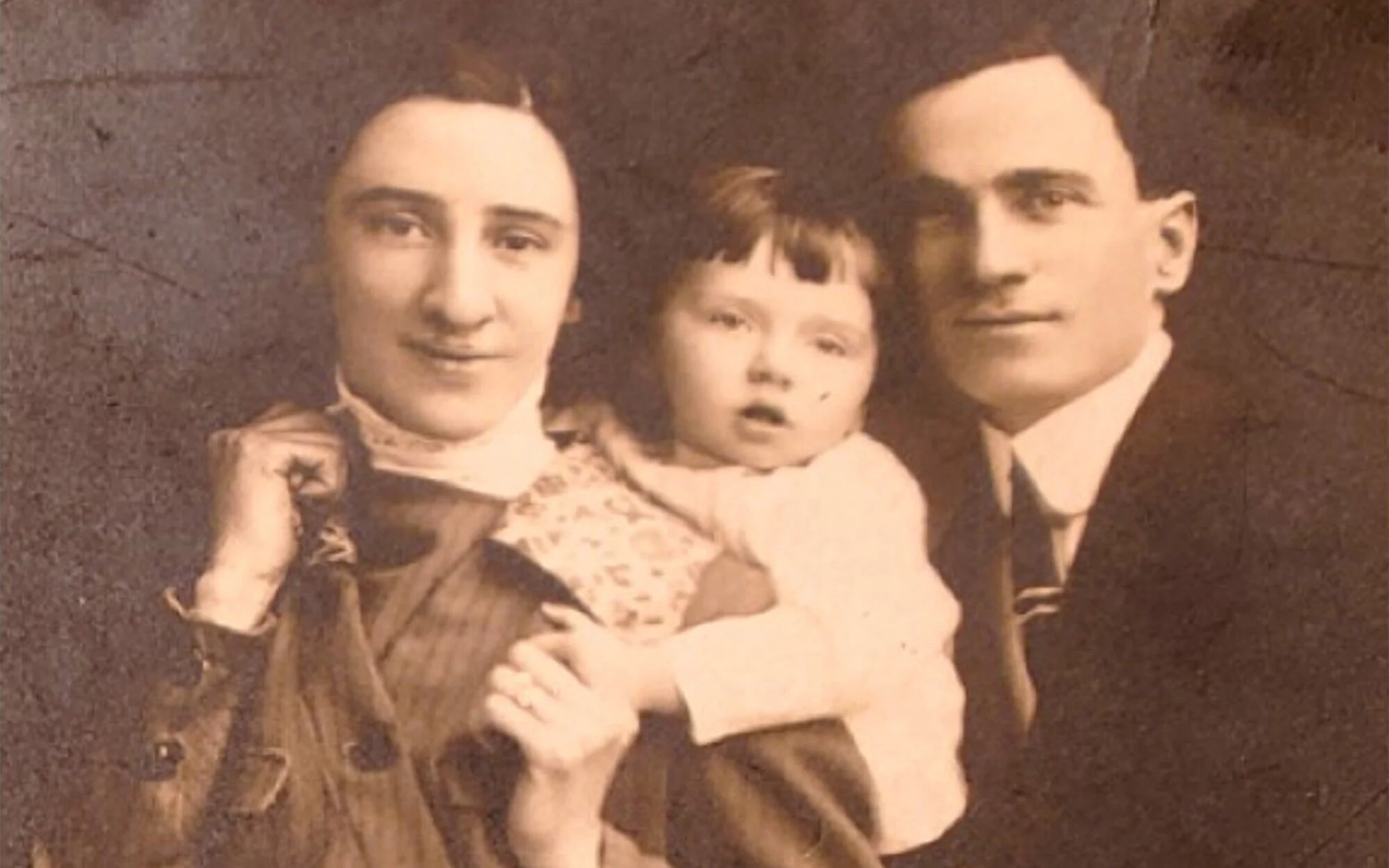 Jewish geneticist finds mutation behind sudden deaths that haunted her family for decades