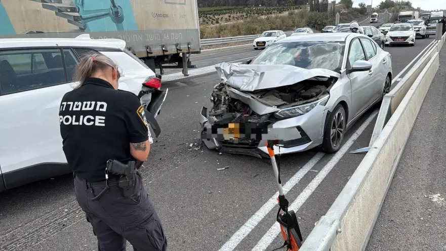 18 lightly hurt in 8-car pileup on Route 6 in Lower Galilee, jamming holiday traffic