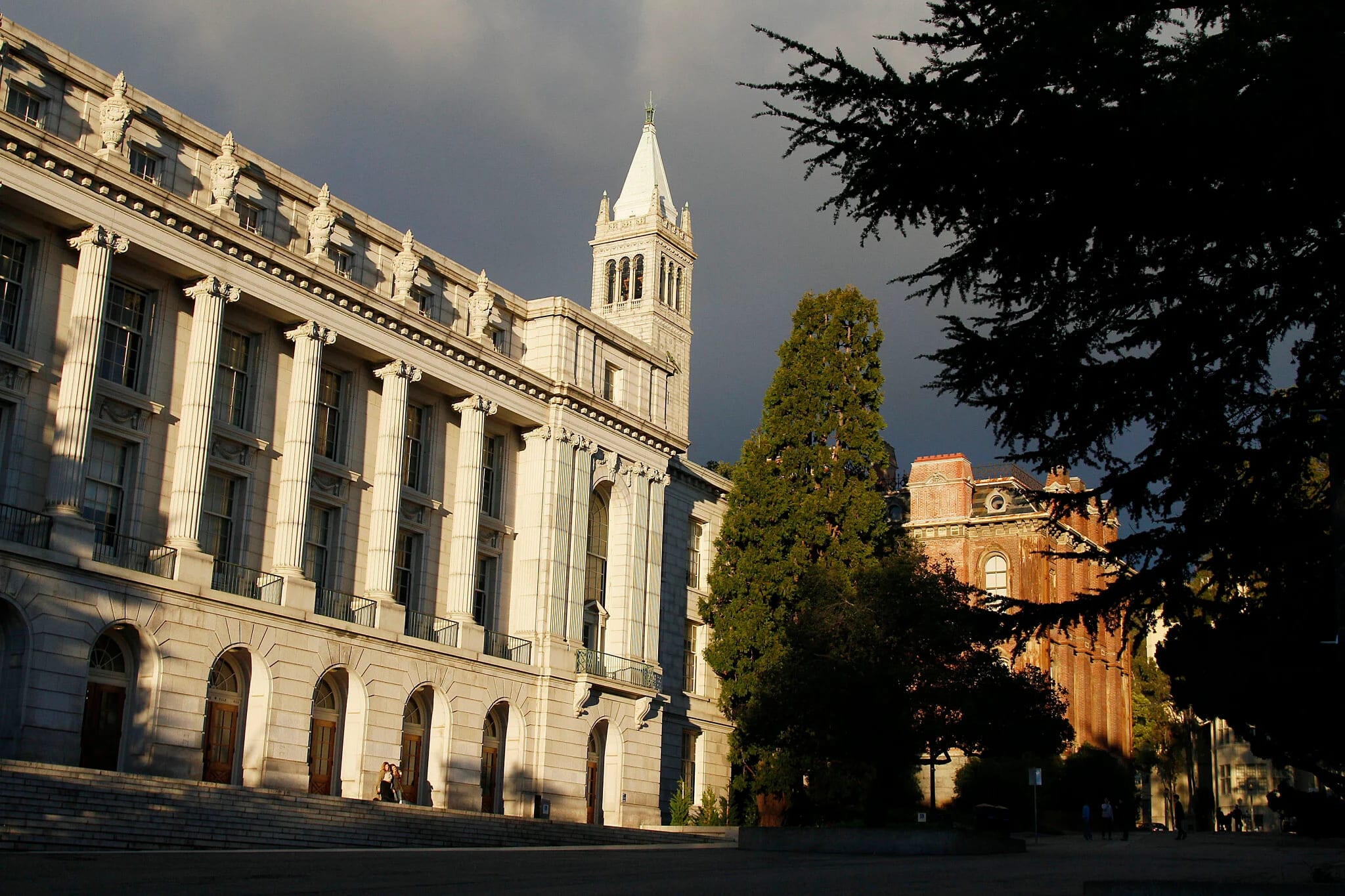 In legal settlement, UC Berkeley promises snubbed Israeli dance scholar a job offer