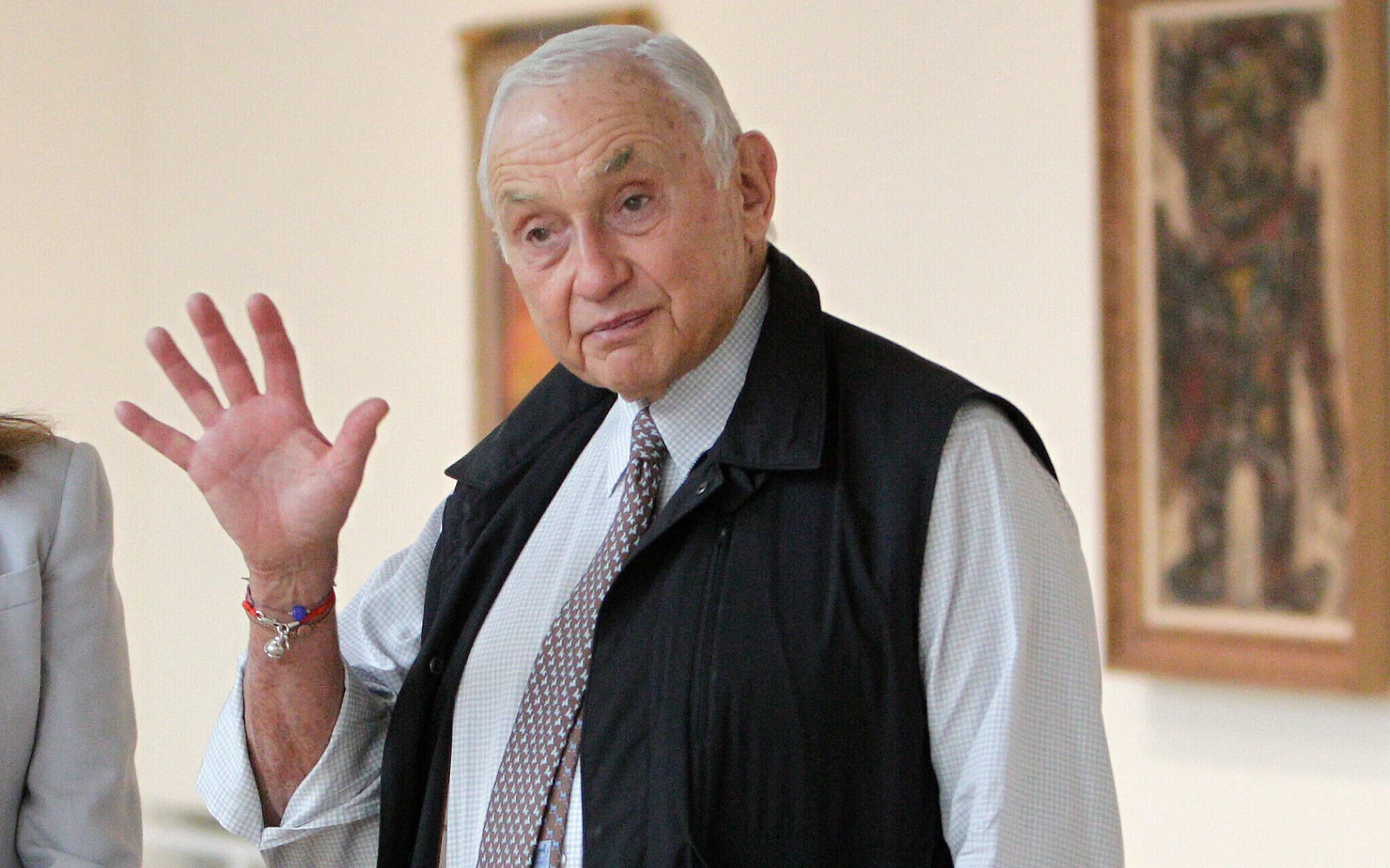 Les Wexner’s political donations make Epstein files focus of Ohio Senate race