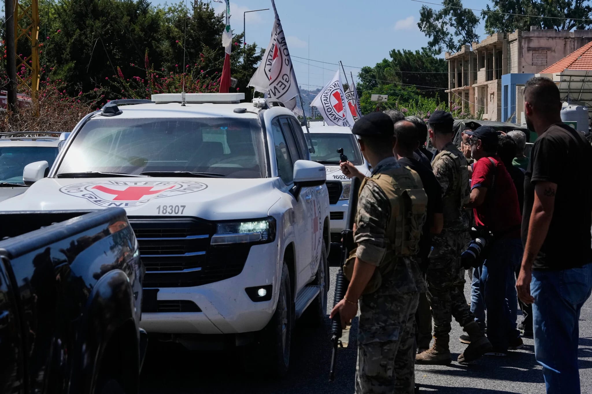 Red Cross hands four more civilians detained by Israel in security zone to Lebanon