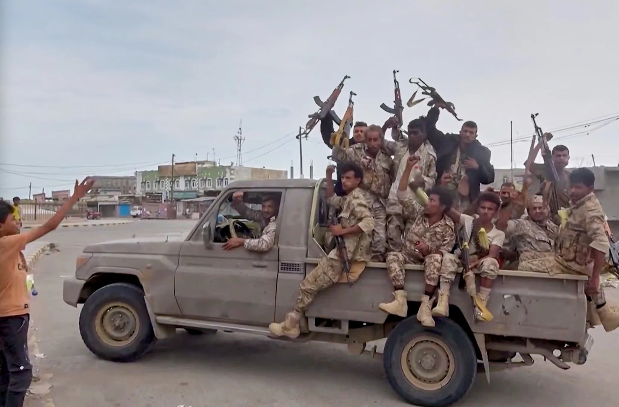 Iranian advisers played key role in lightning advance by Yemen’s Houthis, sources say