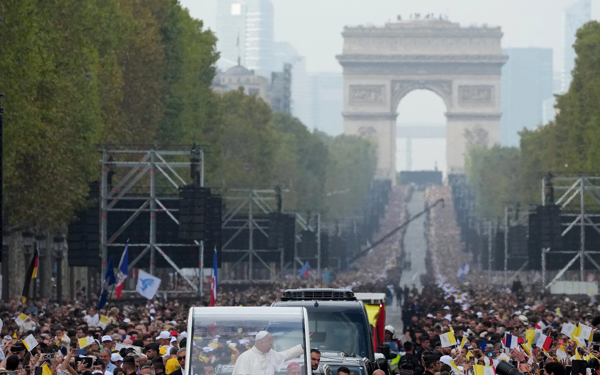 Pope Leo draws 800,000-strong crowd to open-air Mass in Paris’ Champs-Élysées