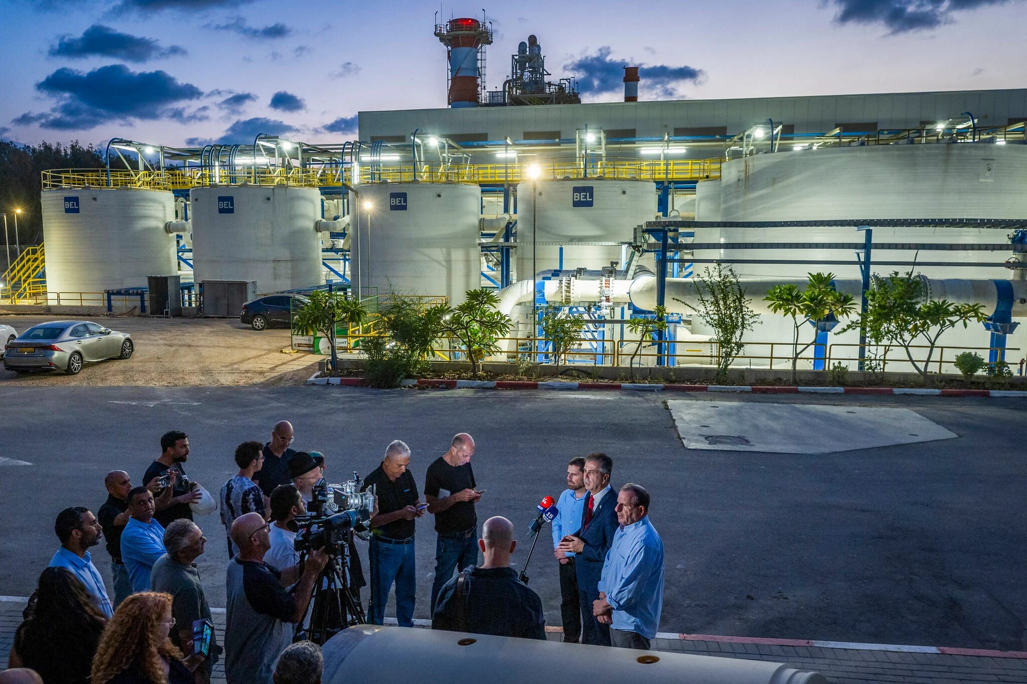 Officials seek to calm public after algicides dumped at sea in bid to reopen desalination plants