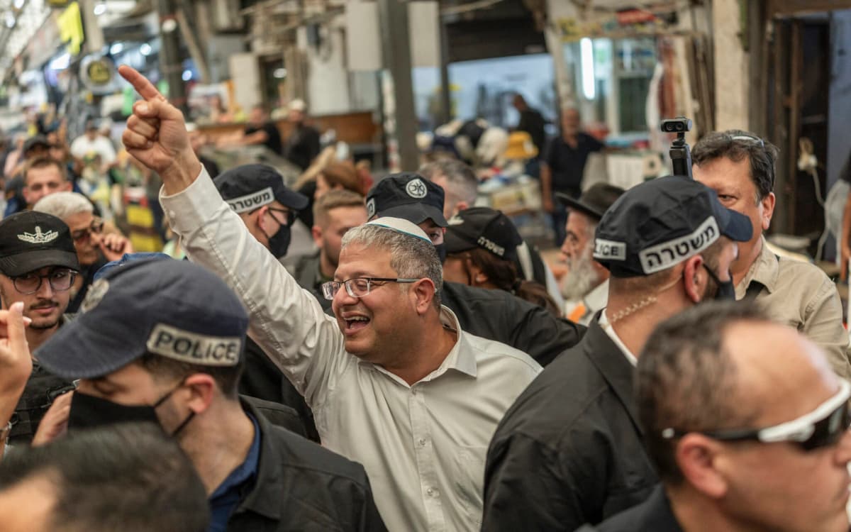 Ben Gvir’s visit to Ramle market sparks joy and outrage in mixed Arab-Jewish city