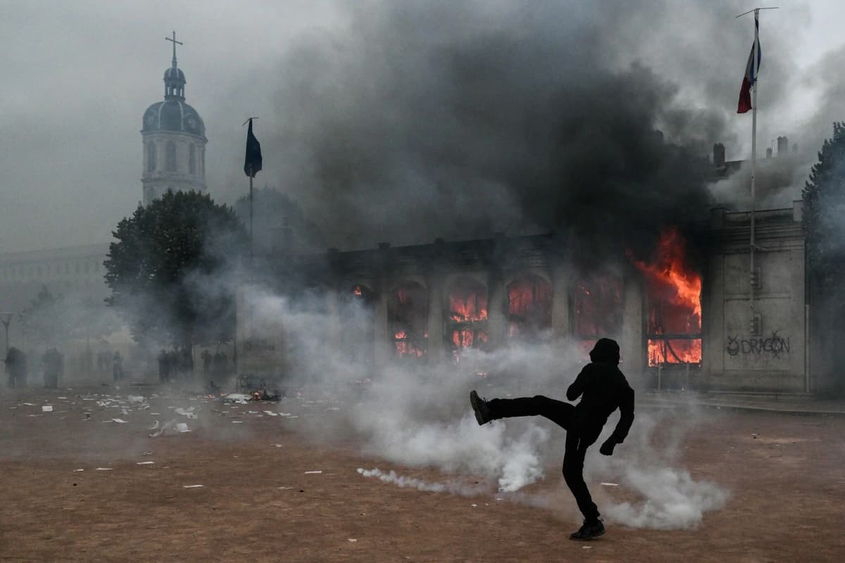 Police, demonstrators clash as mass cost-of-living demonstrations rock France