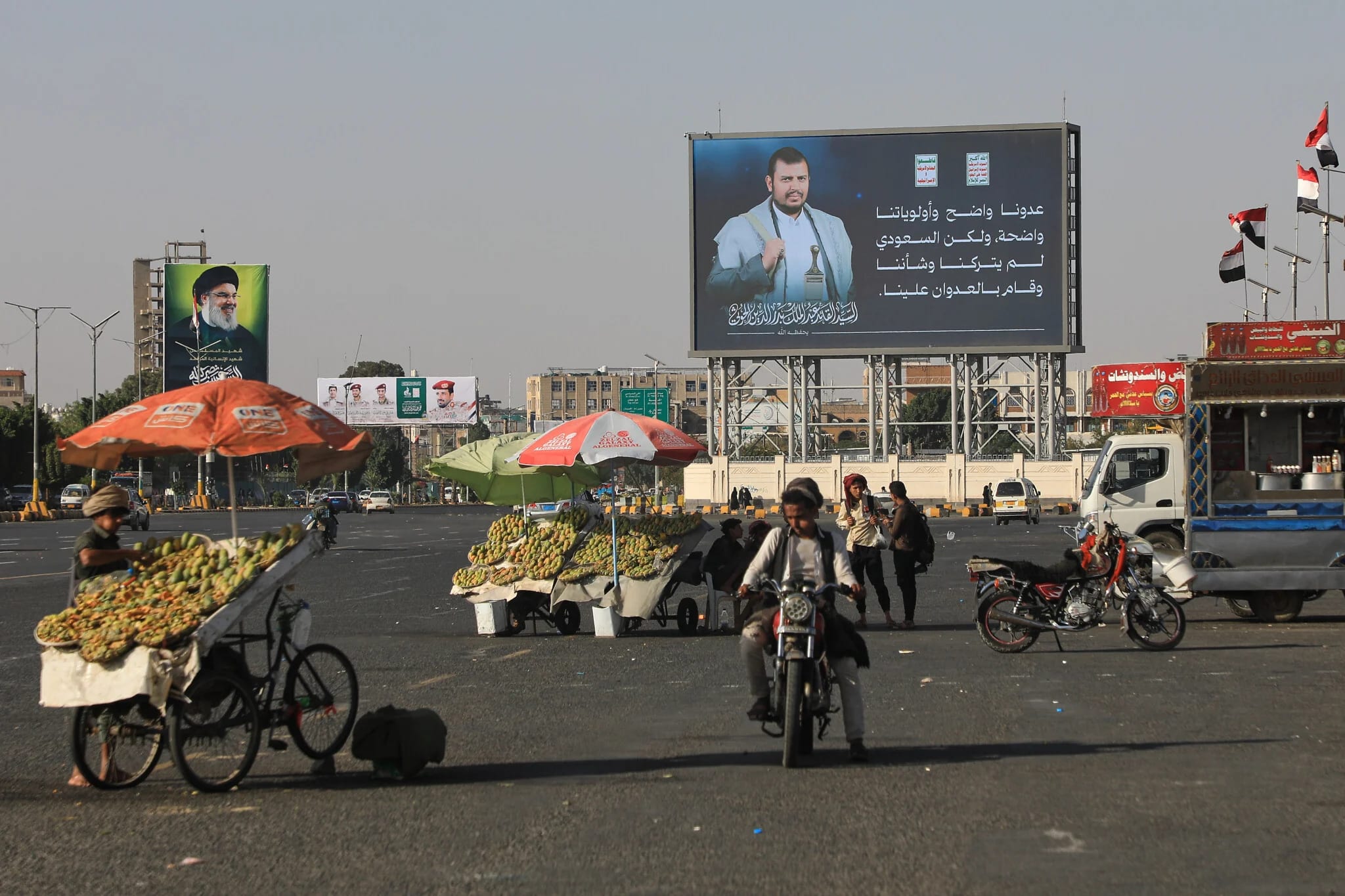 Houthis claim new attack against airport in Riyadh, as airlines suspend flights