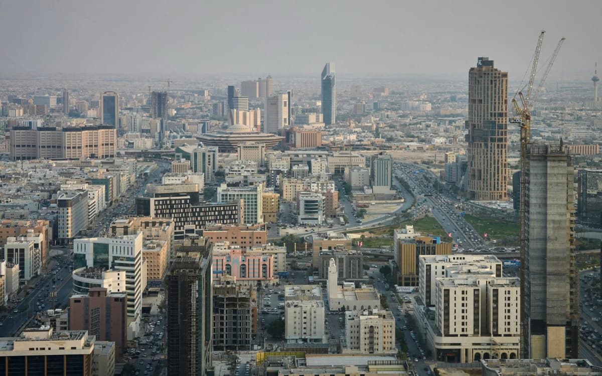 US orders embassy staff, families to leave Saudi Arabia amid escalating Houthi attacks