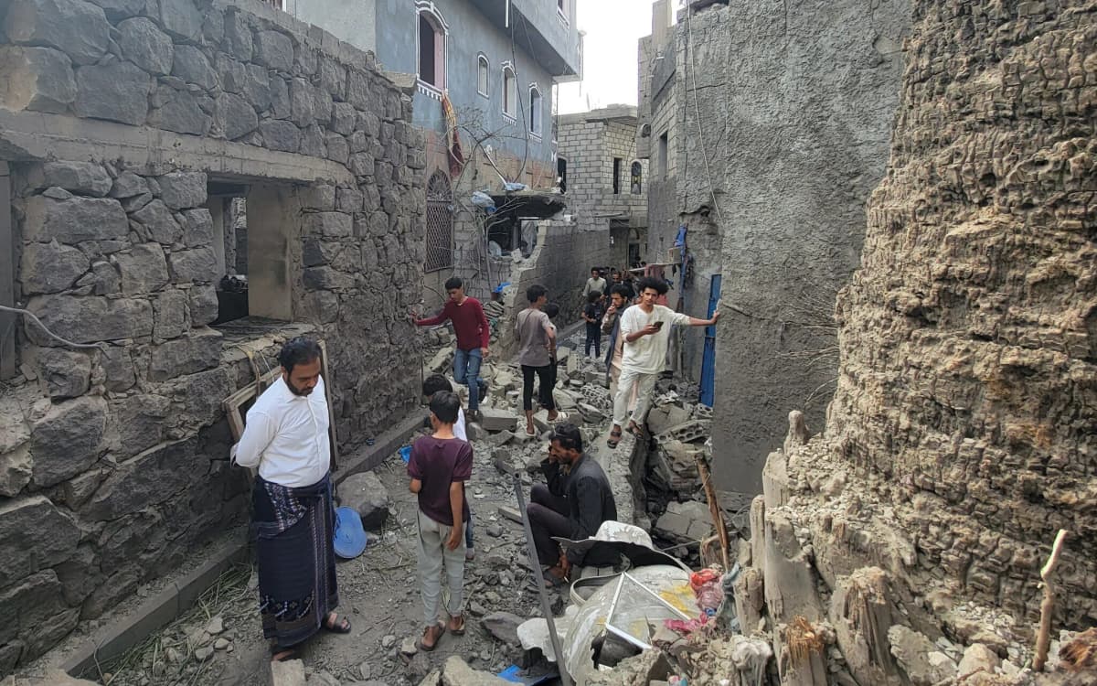 Houthis strike besieged city in Yemen that UN warns is at ‘grave risk’