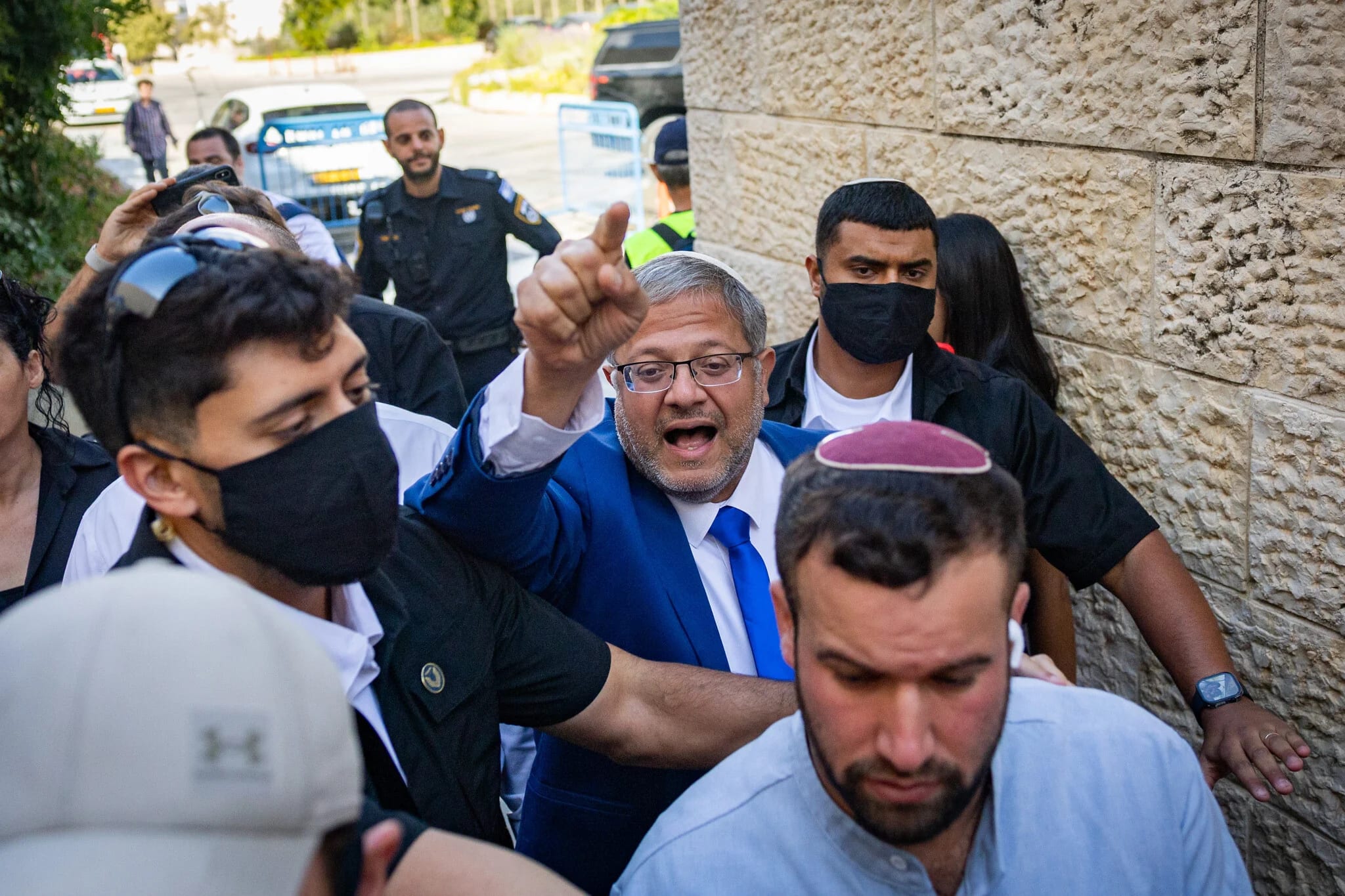 Netanyahu claims Omani flydubai copilot ‘underwent Islamist radical indoctrination’; minister demands his extradition