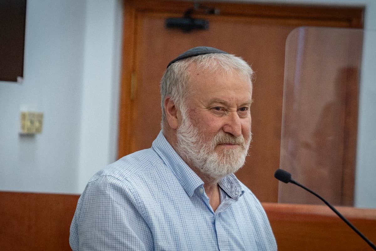 Mandelblit says he doesn’t remember if he cautioned Netanyahu on bribery charge