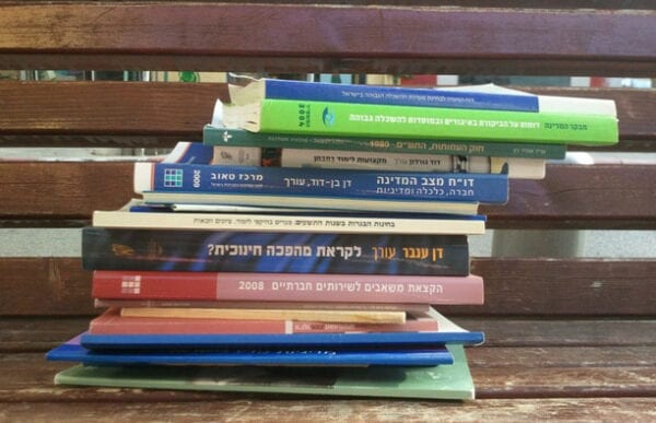מחקר מצא: צ'אט GPT כותב ספרות טובה יותר