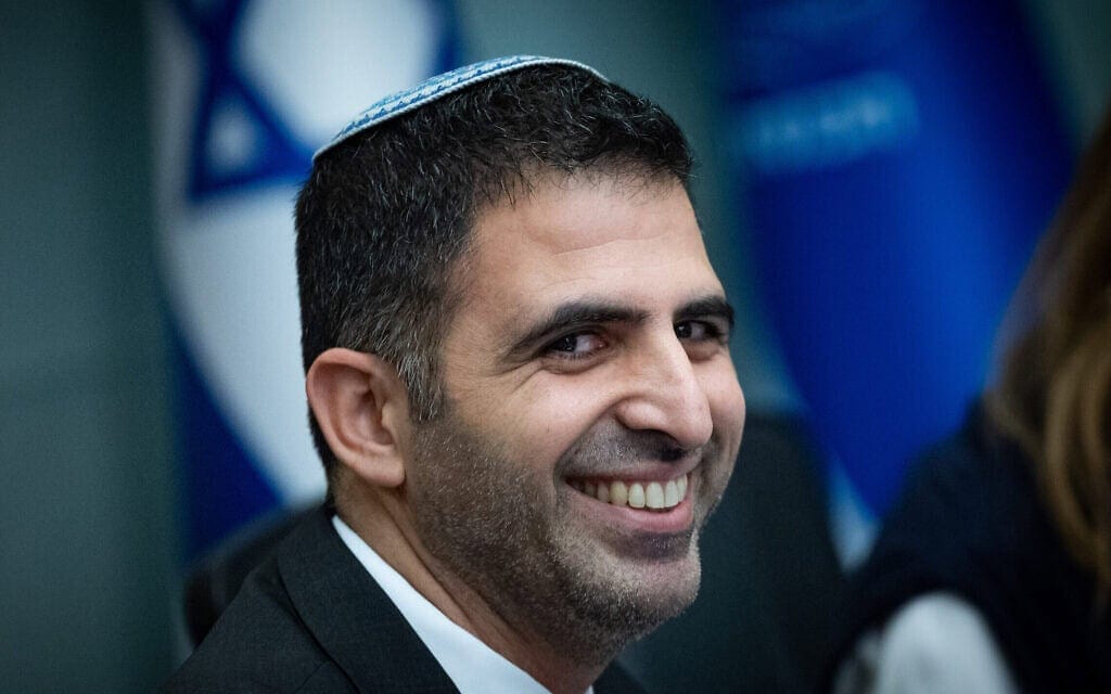 ענבל שגיב נקדימון: חוק השידורים שהבטיח "תחרות" יוצר ריכוזיות לטובת אילי התקשורת