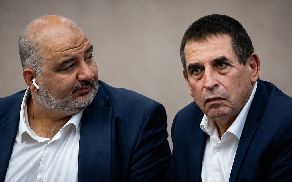 חיבור בין עבאס לסגלוביץ' עשוי לשנות את מפת גוש השינוי