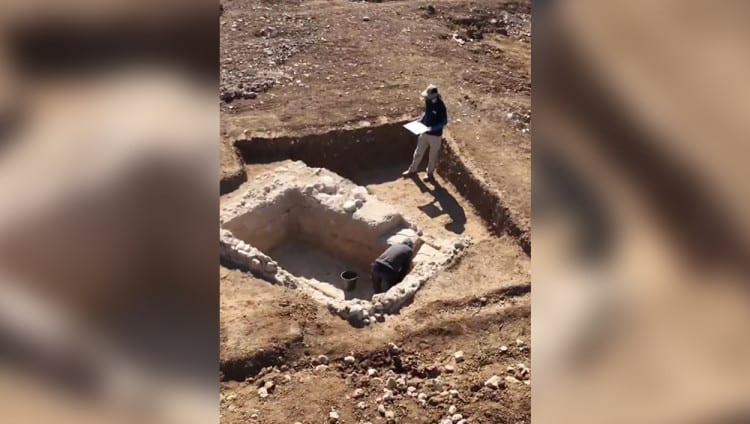 Следы неизвестного поселения: в Израиле откопали уникальную древнюю микву возрастом 2000 лет