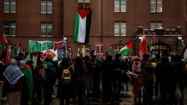 Полиция разогнала в Базеле несанкционированный митинг под лозунгом «Смерть сионизму!»