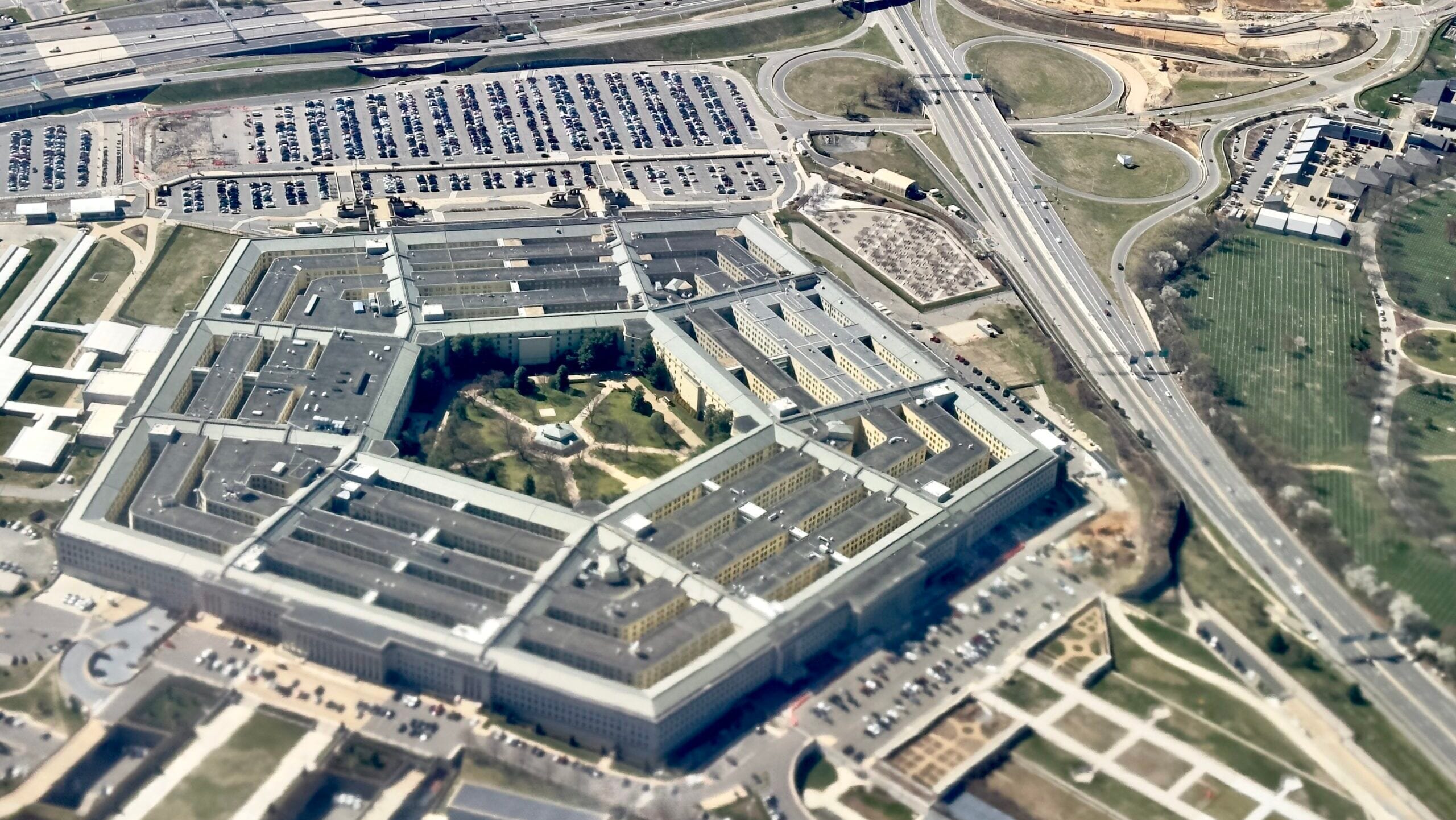 Pentagon Prepares Military Options as White House Weighs Pre-Midterm Strikes