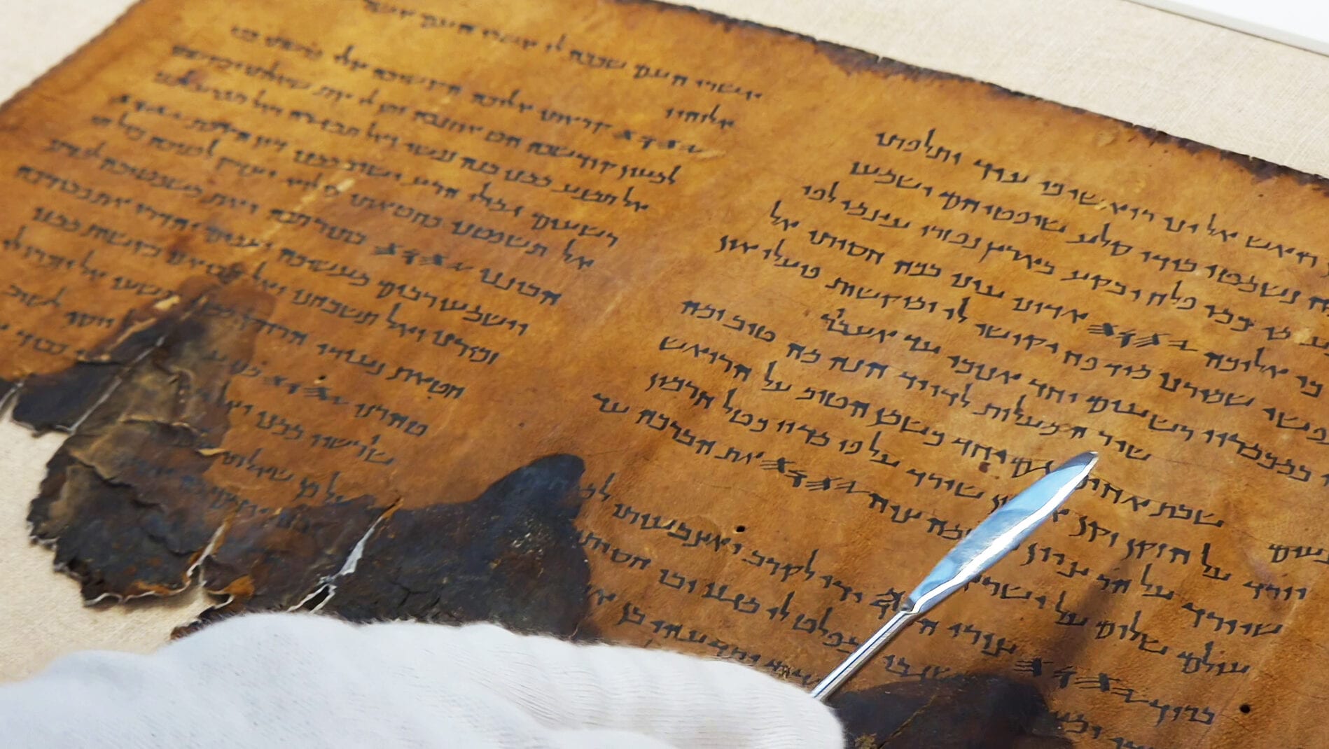 Dead Sea Scrolls and Sacred Incense Face New Scientific Scrutiny