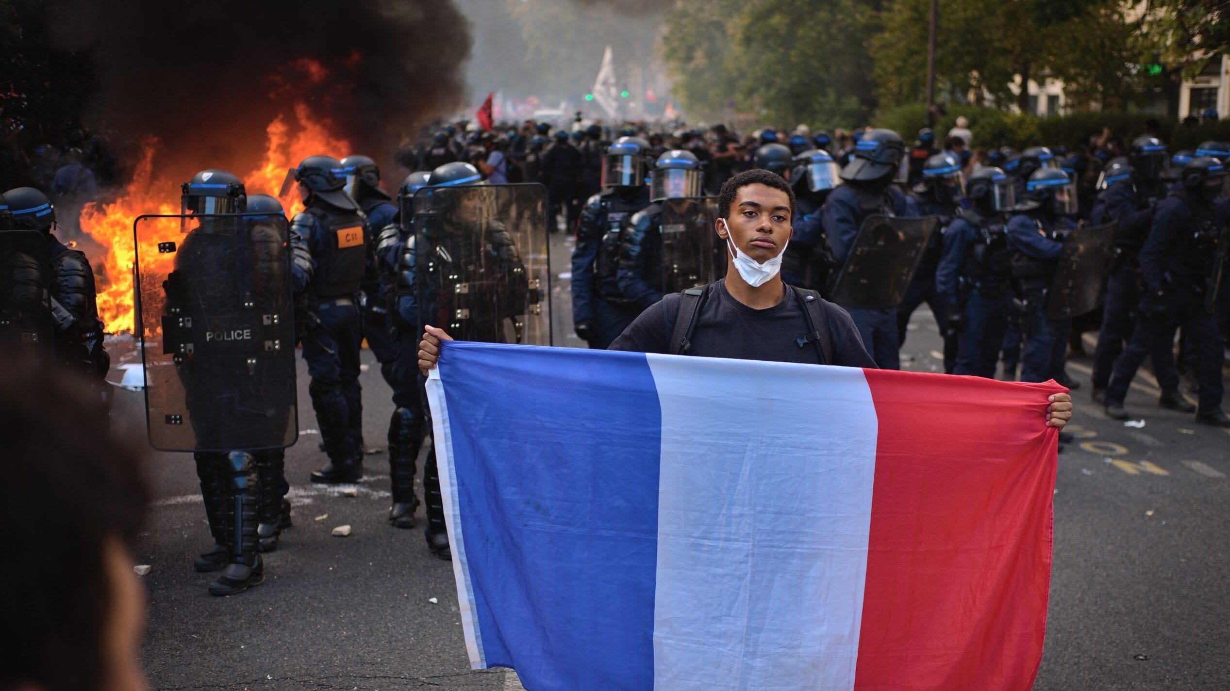 French PM Addresses Student Demands as Protests Shut Hundreds of Schools, Lead to 6,000 Detentions