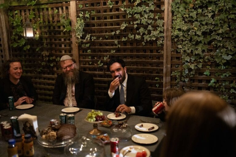 Chabad PR Liaison Says He Hosted Mamdani In His Sukkah In Personal Capacity