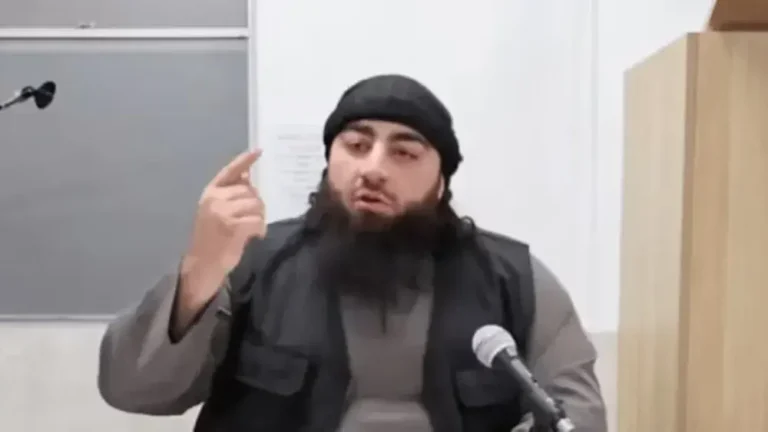 Melbourne Muslim Preacher Urges Followers To Shun Jews And Christians And “Take Up Arms”