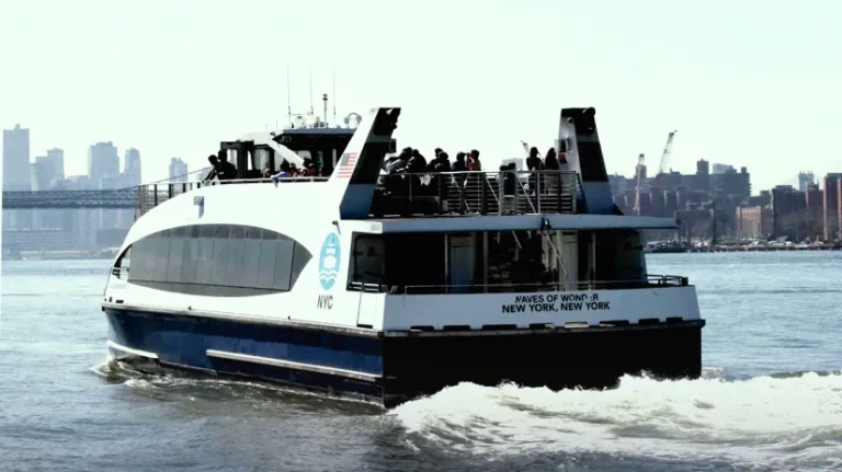 NYC Ferry Raises Fares, Expands Student Discounts to Middle Schoolers