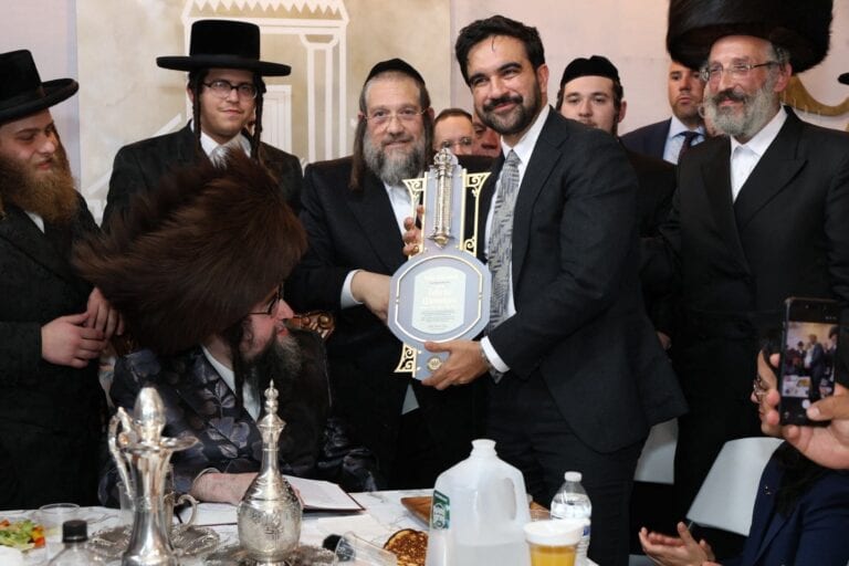 Rosenberg Blasts Satmar Community Over Mezuzah Gift to Mamdani