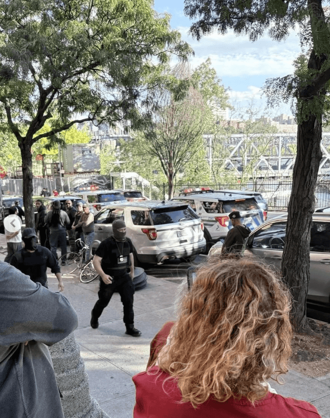 Federal Agents Involved In A Shooting That Wounds A Person In New York, Police Say