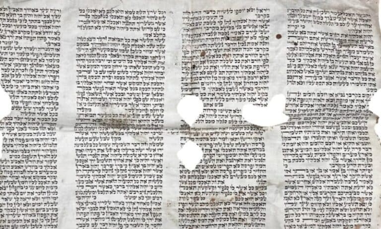Norwegian Auction House Cancels Sale of Holocaust-Looted Torah Scroll Following Israeli Outcry