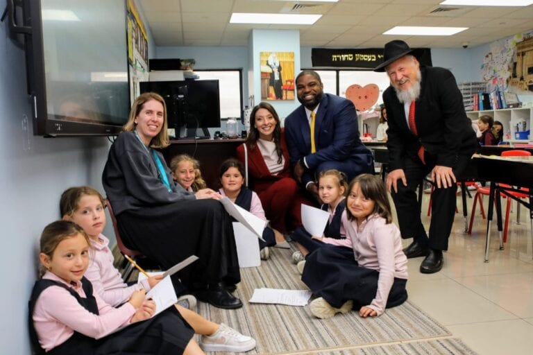 Byron Donalds Courts Jewish Voters, Pledges to Keep Florida ‘Israel-Friendly’