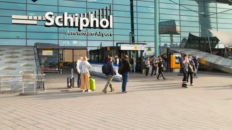 Везут ли израильтяне товары из Иудеи и Самарии?