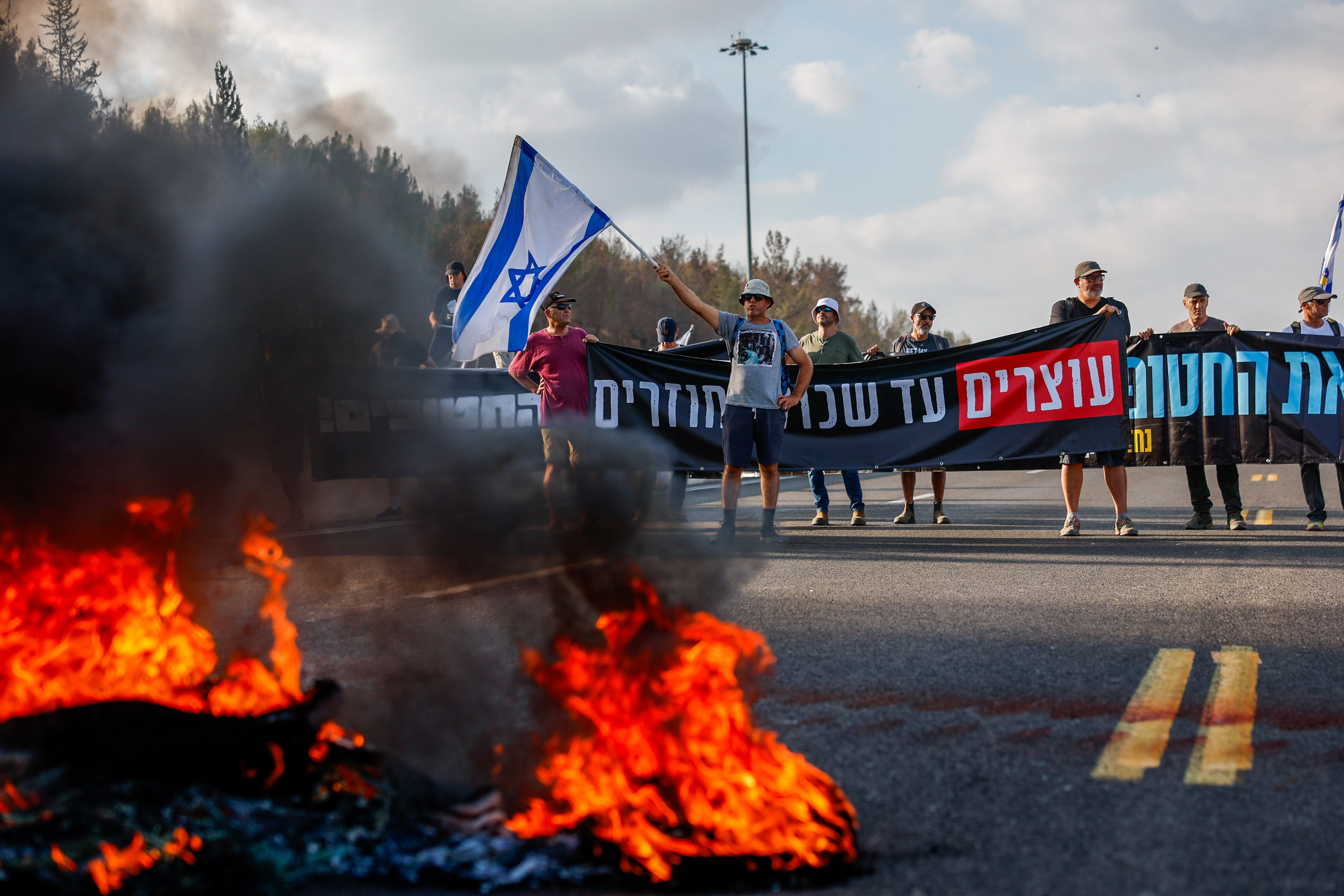 אבי החטוף: השמאל נלחם שיזכרו את המחאות כגבורה