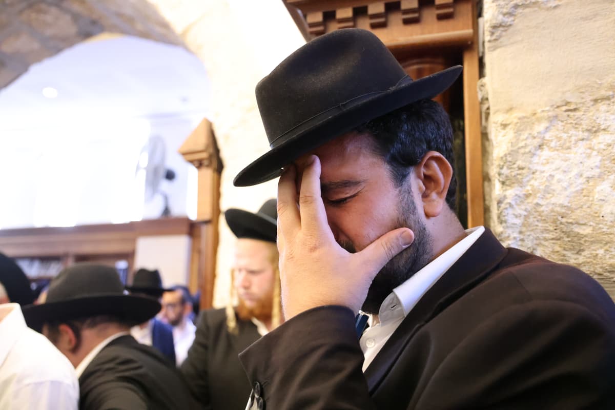 למה קשה לנו לפרגן לאחרים? אפרת ברזל מסבירה
