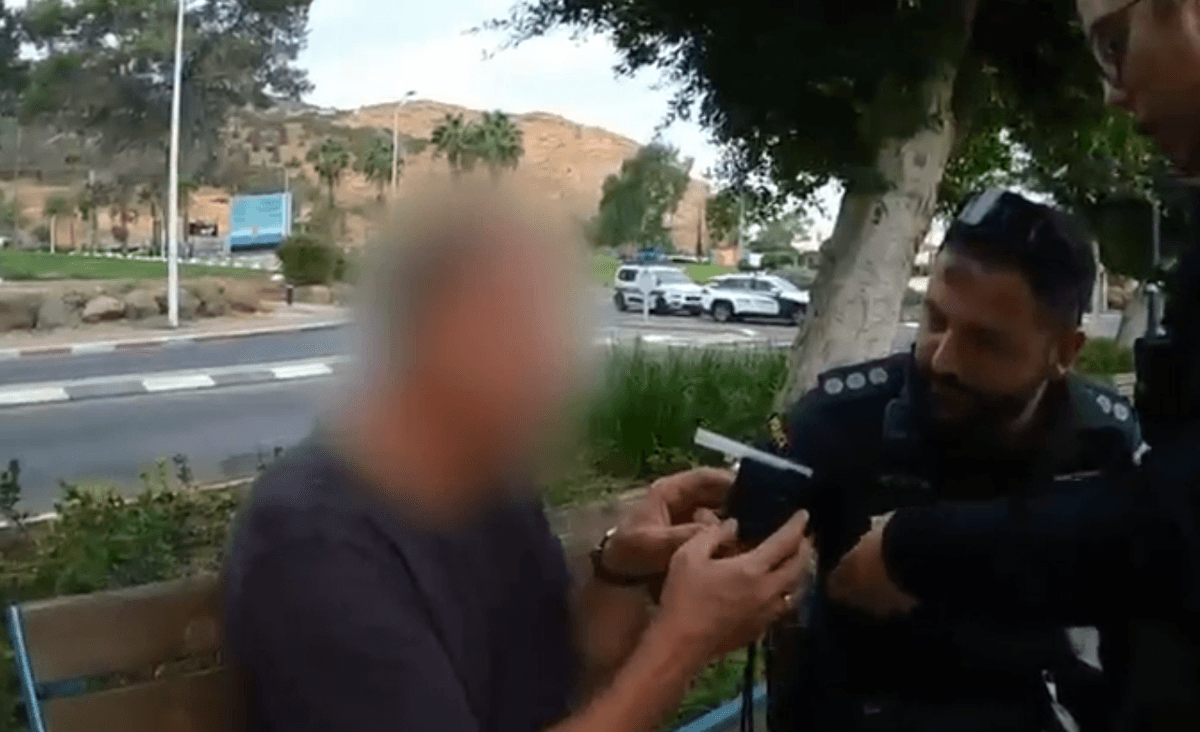 המציל התנגש בעץ, בדיקת הינשוף הדהימה את השוטרים