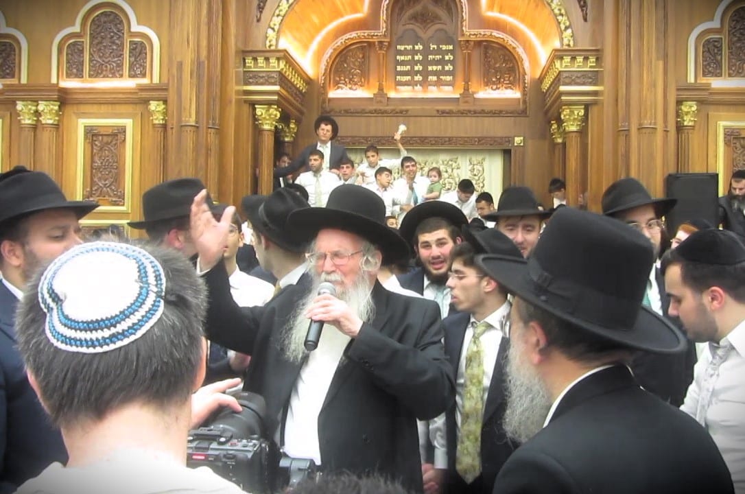 המשגיח עצר את ההקפות – וניפץ את התפיסה השגויה