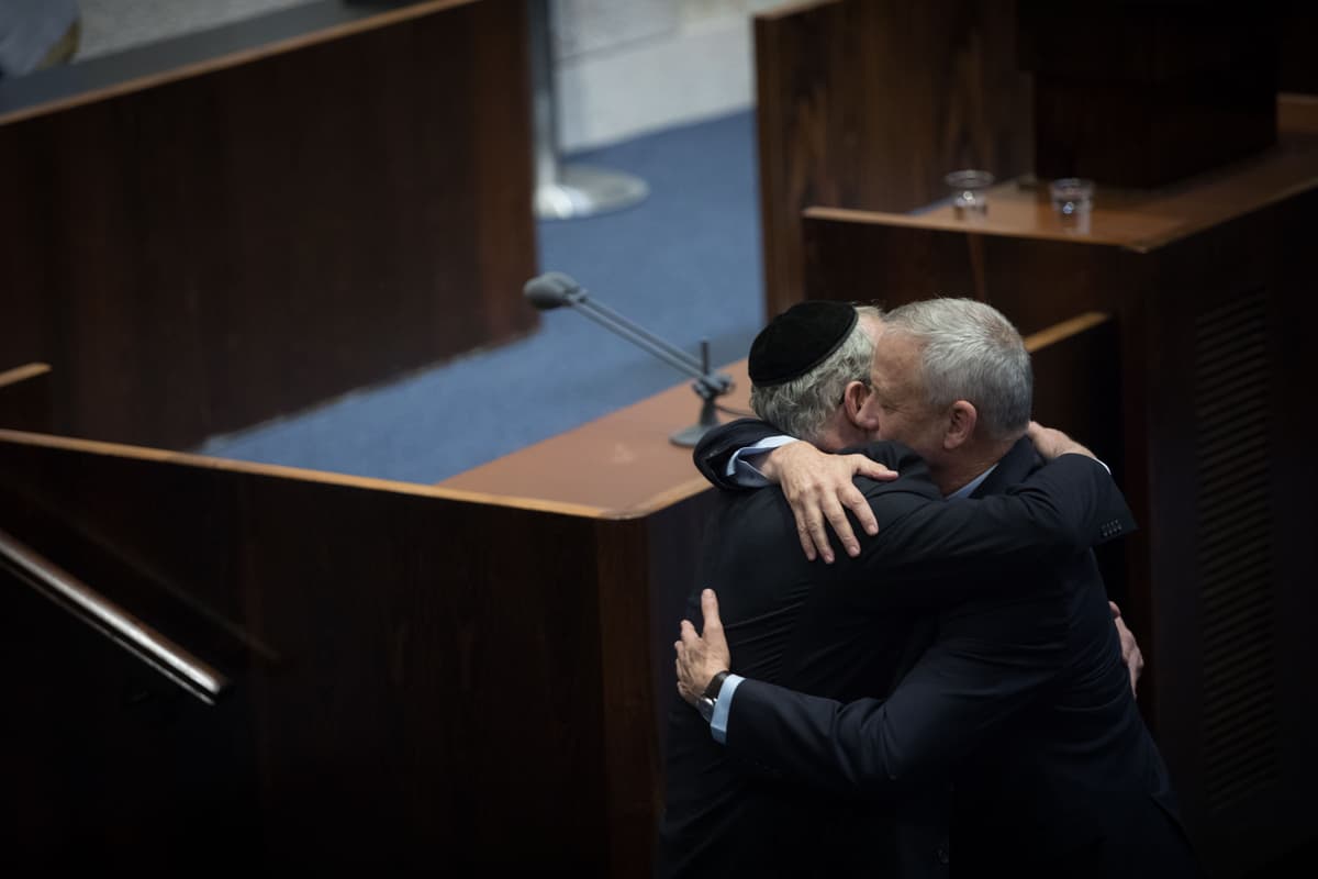 יעקב אשר מגיב לפרישתו של גנץ: "הוא מענטש"
