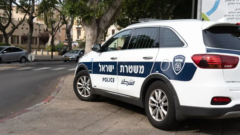 בזמן הדיון בעניינו: הנהג נתפס שוב על משאית למרות הפסילה ומעצר הבית