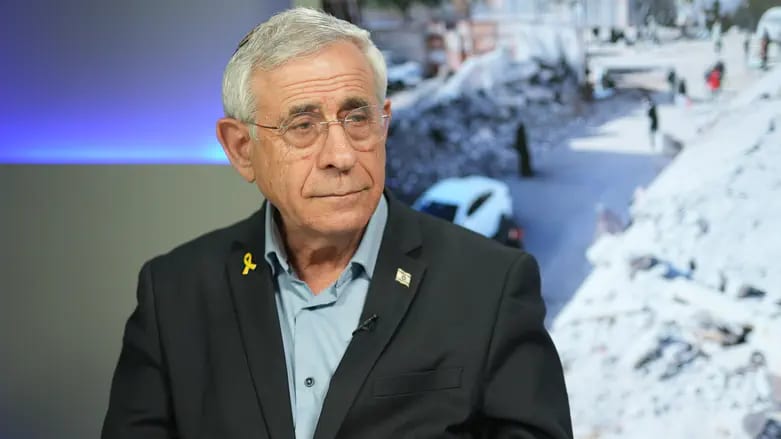 ד"ר מרדכי קידר לערוץ 7: מפלגה כמו רע"מ הייתה עוברת במצרים?