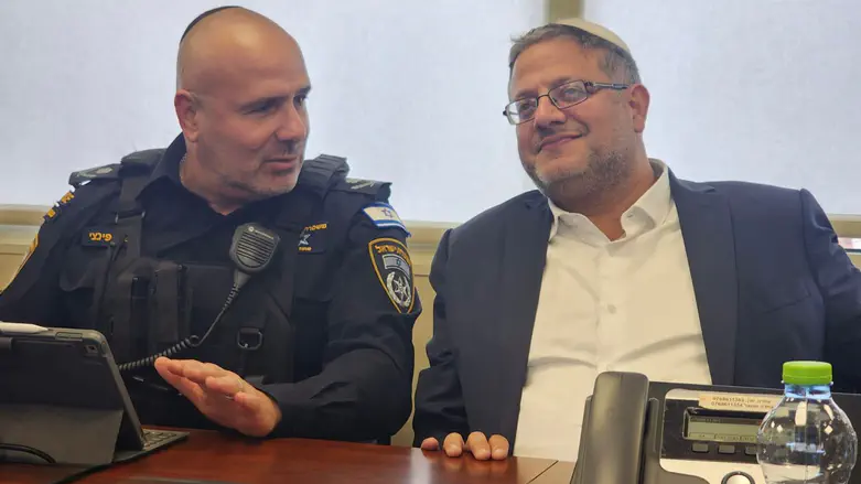 פרסום ראשון: הפעיל הזר שתועד מטריד ילדים בהר חברון יזומן לשימוע לפני הרחקה