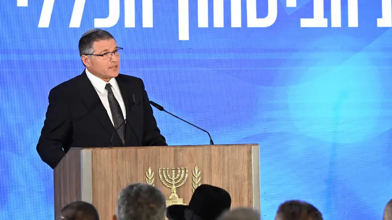 בדיון בקבינט נחשף | זיני שוקל להחזיר את המעצרים המנהליים