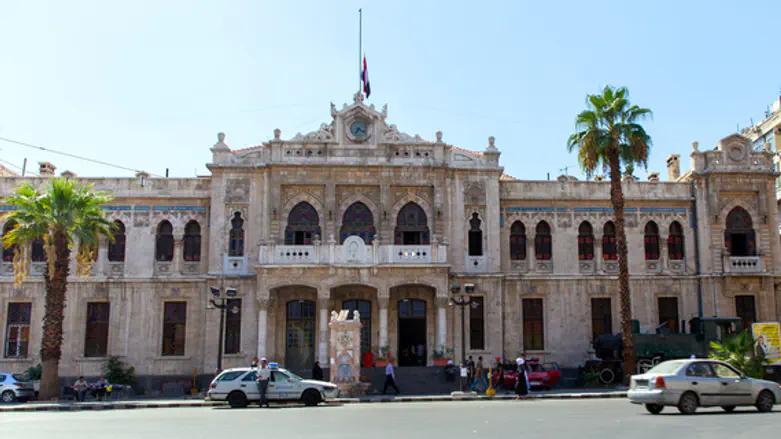 דיווח: ישראל וארה"ב הגיעו להבנות סודיות לפינוי חומר גרעיני מסוריה