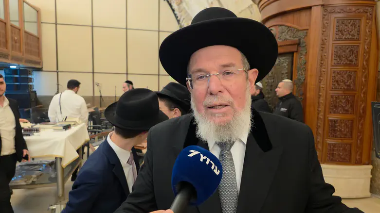 הרב הראשי: גם בתקופת בחירות - לראות את נקודת האמת שבשני