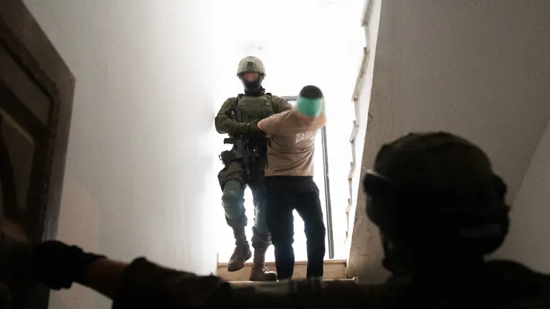 במבצע של יחידת דובדבן | צה"ל עצר מחבל בכיר בפתח' שתכנן פיגועים