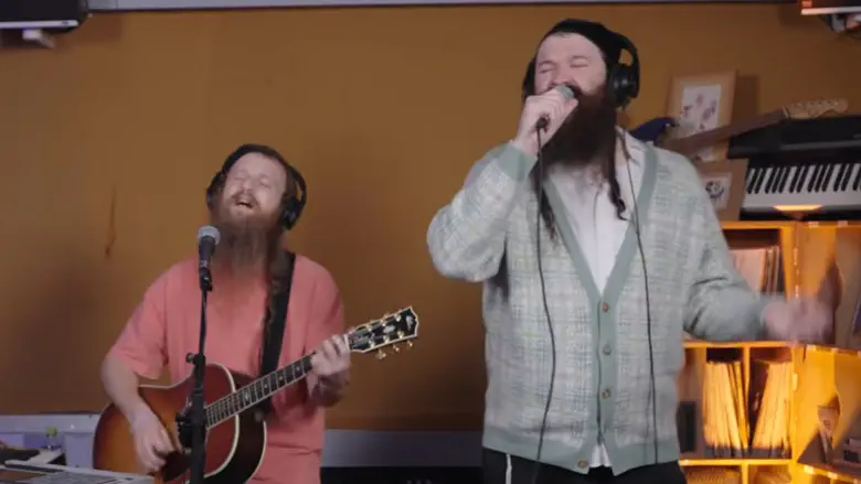 טירוף "זושא" | הצמד החסידי שמשגע את העולם