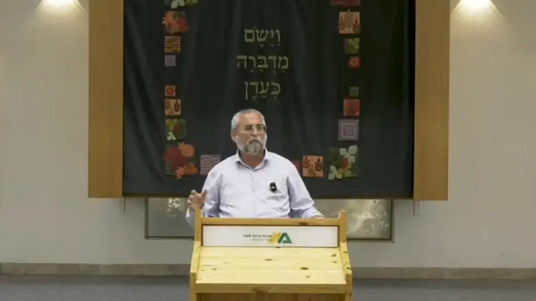 אחרי 26 שנים: קיבוץ בארות יצחק מחפש רב חדש