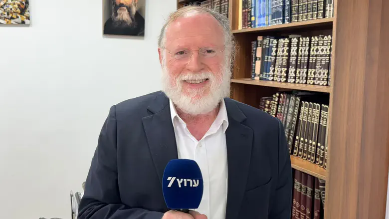 44 שנים של תפילה הסתיימו בדמעות: הרב ברוך וידר נפרד מחברו יהודה כץ