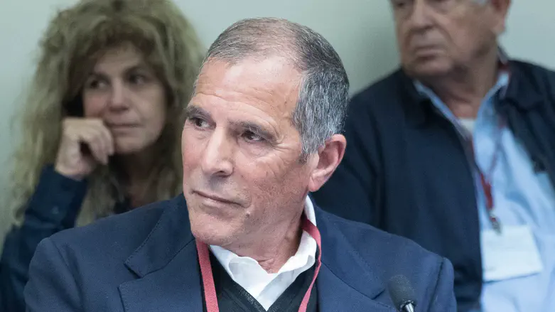 אחרי הכאוס בנתב"ג: ברשות שדות התעופה בוחנים להדיח את פנחס עידן