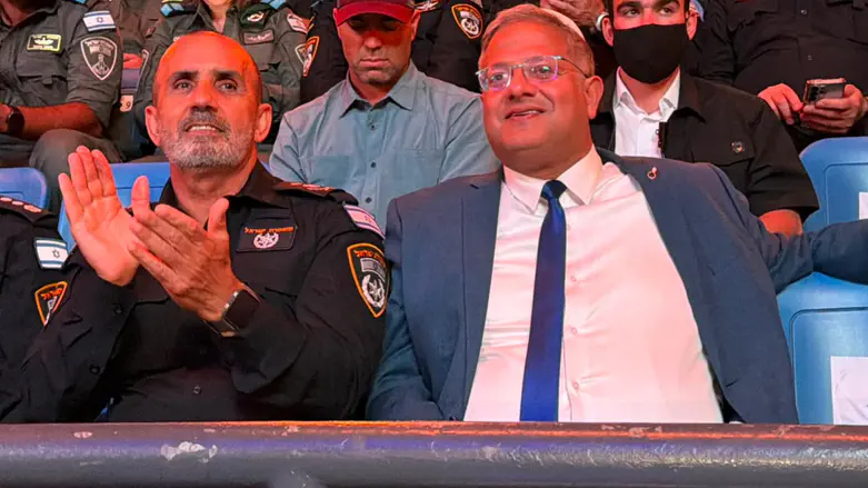למרות התנגדות היועמ"שית | בן גביר נאם מול מתנדבי כיתות הכוננות