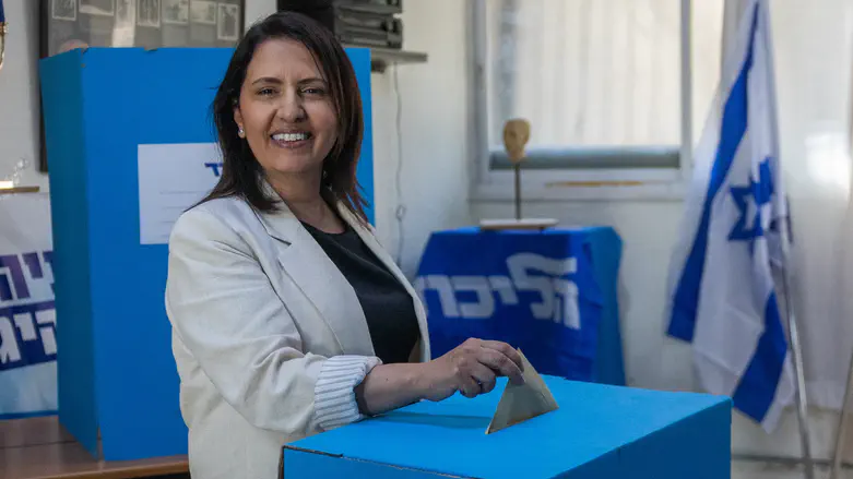 הטענות לזיופים בפריימריז | אחרי ספירת הקולות: גמליאל במקום ה-35