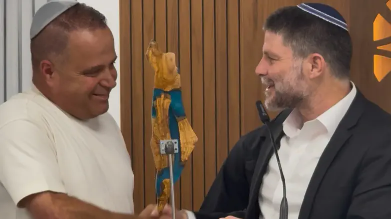 ראש עיריית אשקלון משבח את סמוטריץ': "אנחנו חייבים לו הכרת הטוב"